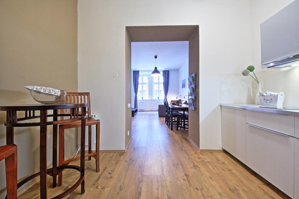 Nabo Apartments Прага Экстерьер фото