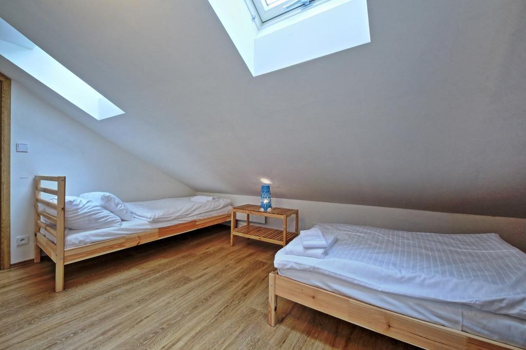 Nabo Apartments Прага Экстерьер фото