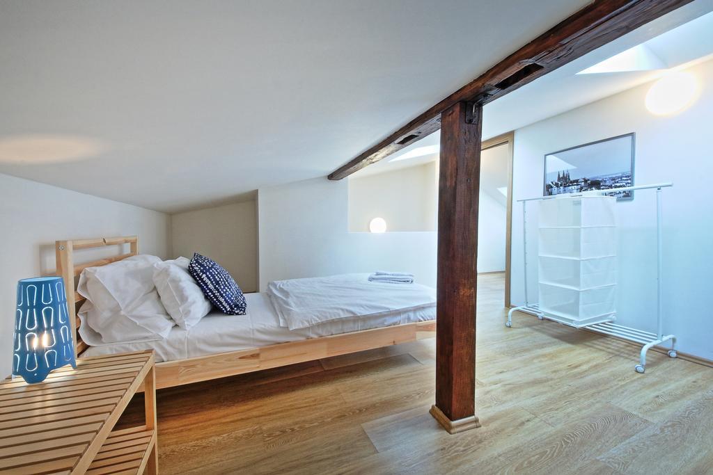 Nabo Apartments Прага Экстерьер фото