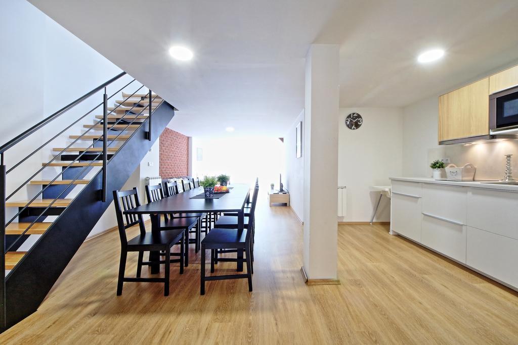 Nabo Apartments Прага Экстерьер фото